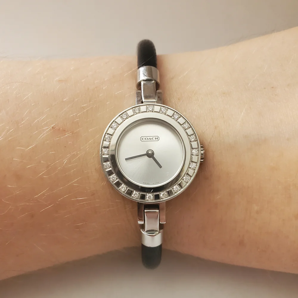 Vintage Coach Women's Black Leather Watch with Interchangeable Diamond Bezel - Picture 4 of 6